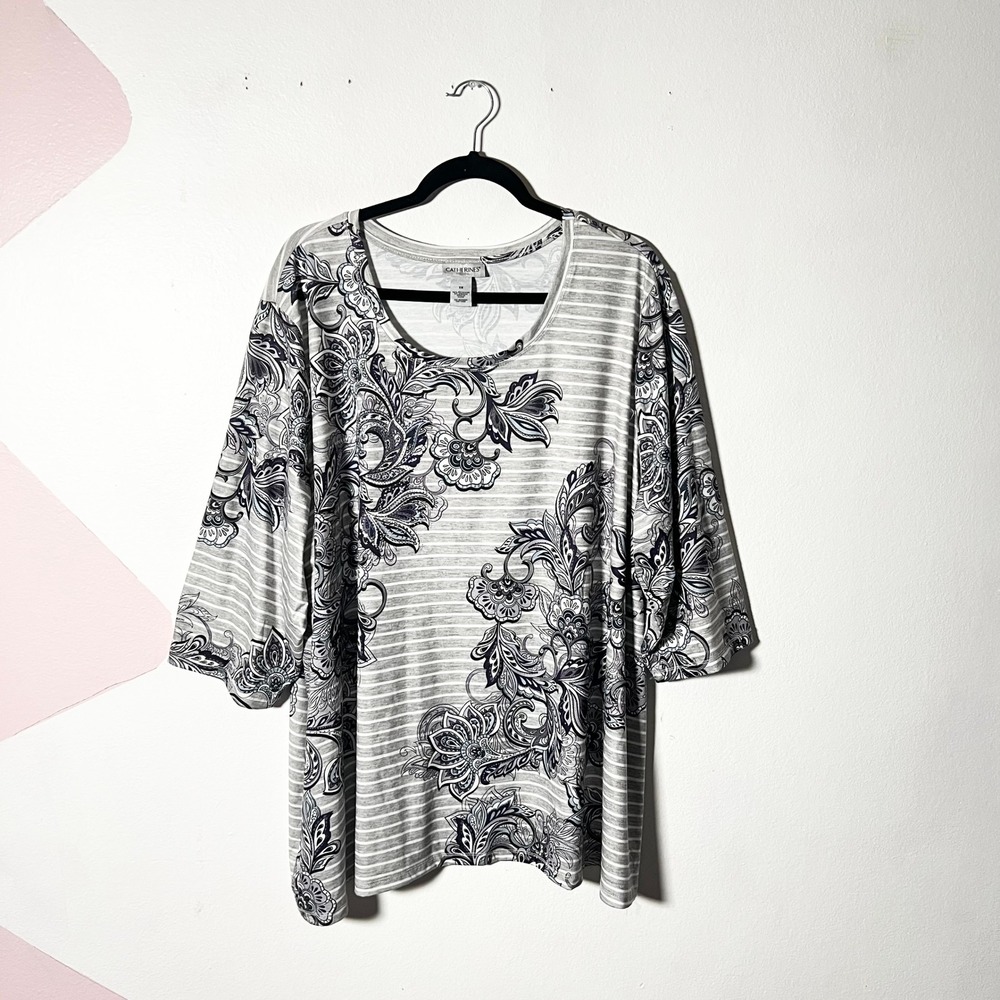 Catherines Womens 3X Top Gray Floral Paisley 3/4 Sleeve Casual